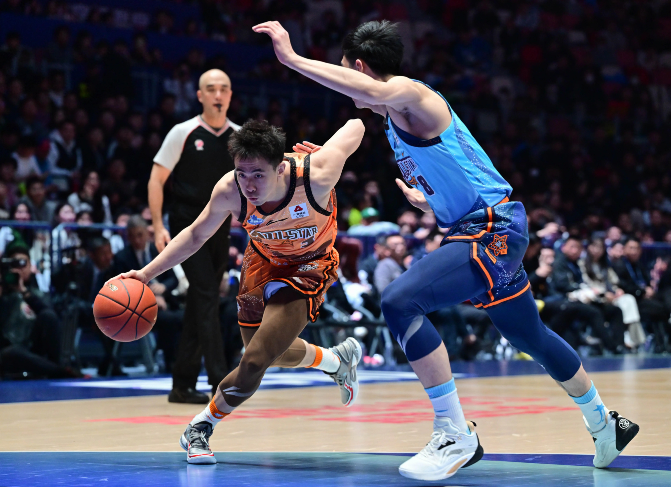 开云网站-包含转折点！深圳男篮刷新队史纪录，社区盾今晚攻防权衡，引发热议，球队文化再被提及的词条