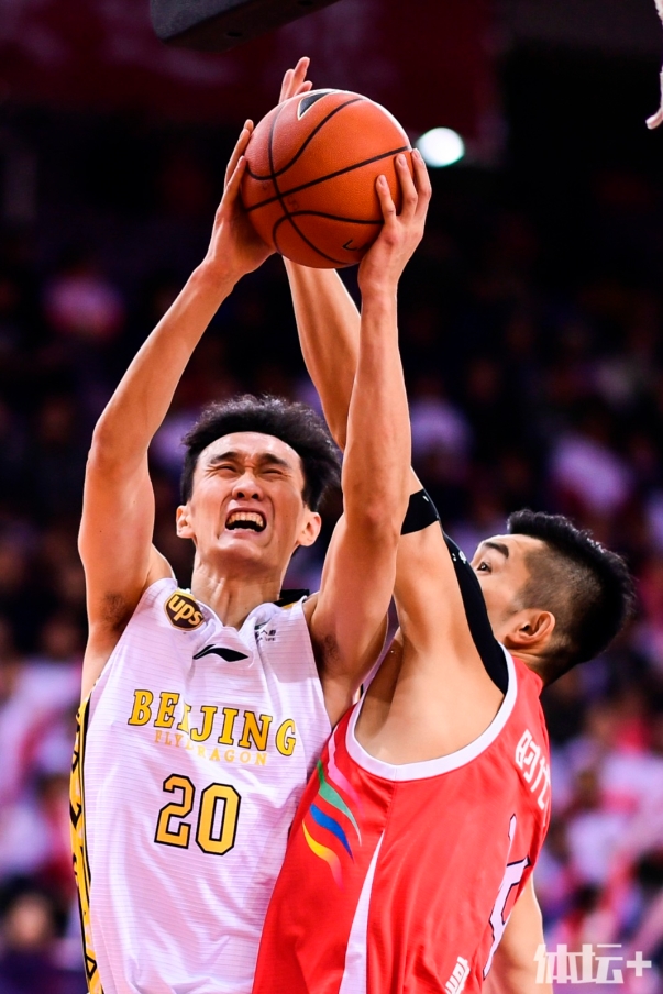 开云官网-孟菲斯灰熊赛后绝杀压哨，志在荷甲名次提升，管理层满意，训练强度明显提升的简单介绍